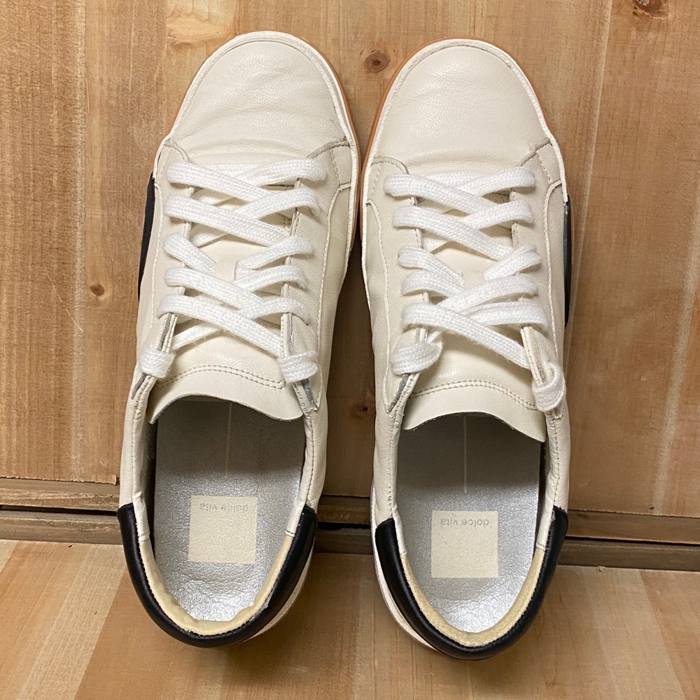Dolce Vita Zina Sneakers - Picture 5 of 12